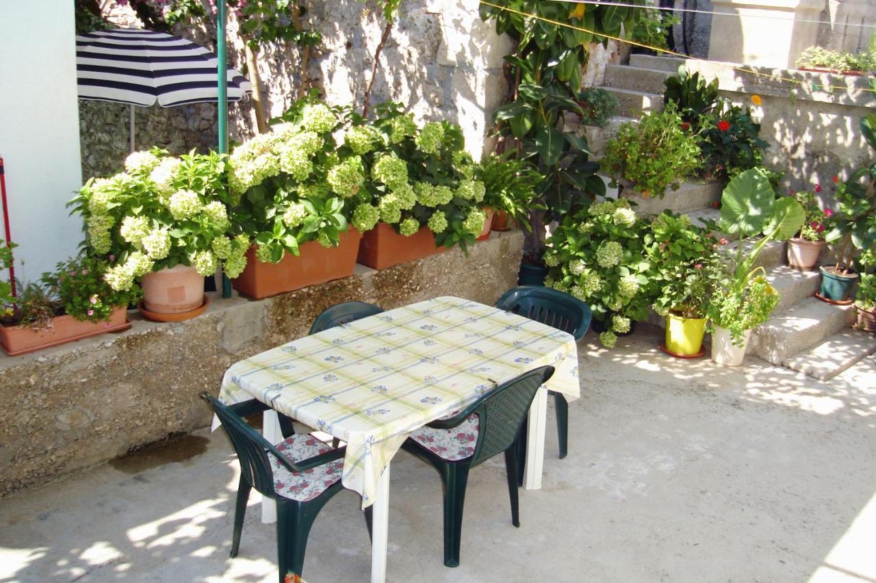 Apartments By The Sea Sucuraj, Hvar - 136 Sućuraj Exterior foto